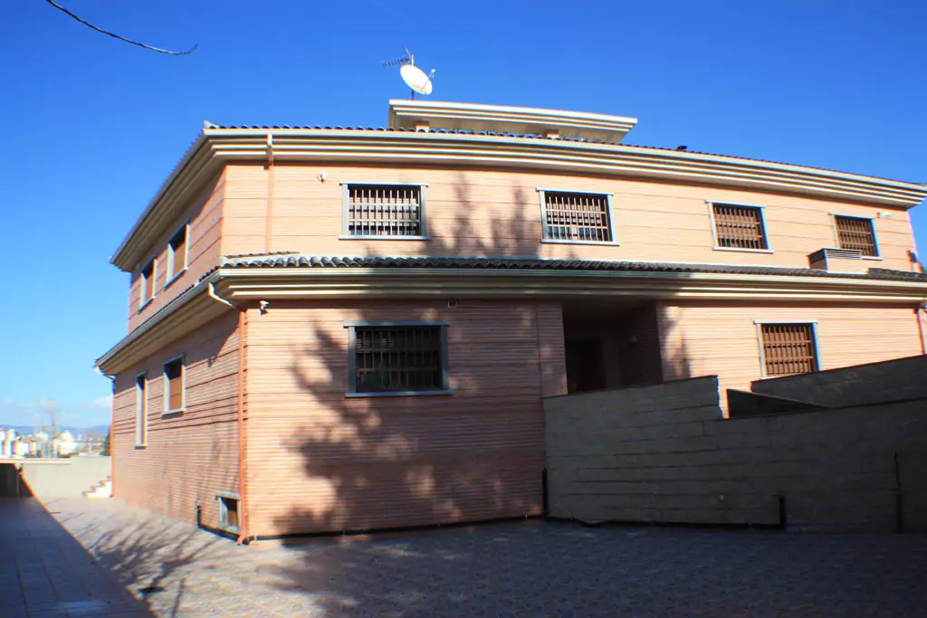 SOUTHEAST BOUNDARY MISTRAL ST13 1